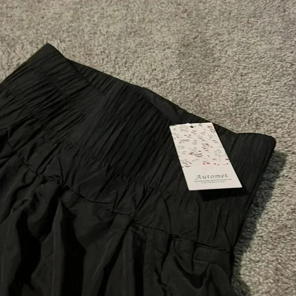 (1)NWT athletic  shorts - Picture 3 of 3